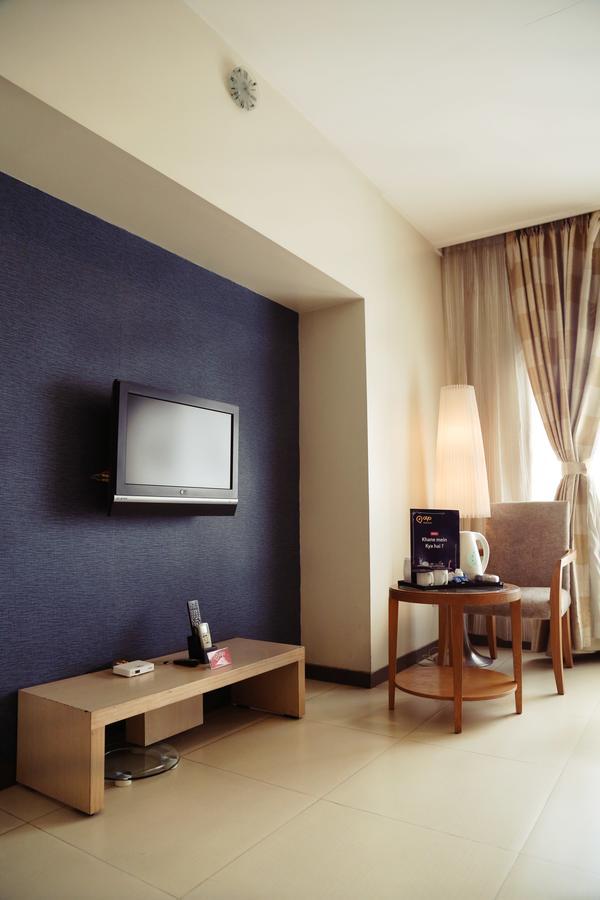The Sirona Hotel Pune Exterior photo