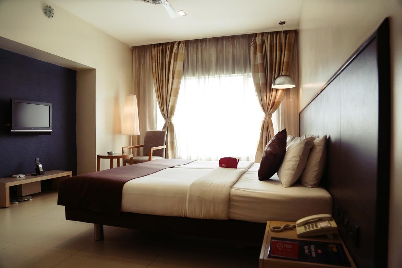 The Sirona Hotel Pune Exterior photo