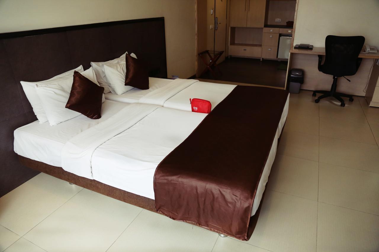 The Sirona Hotel Pune Exterior photo
